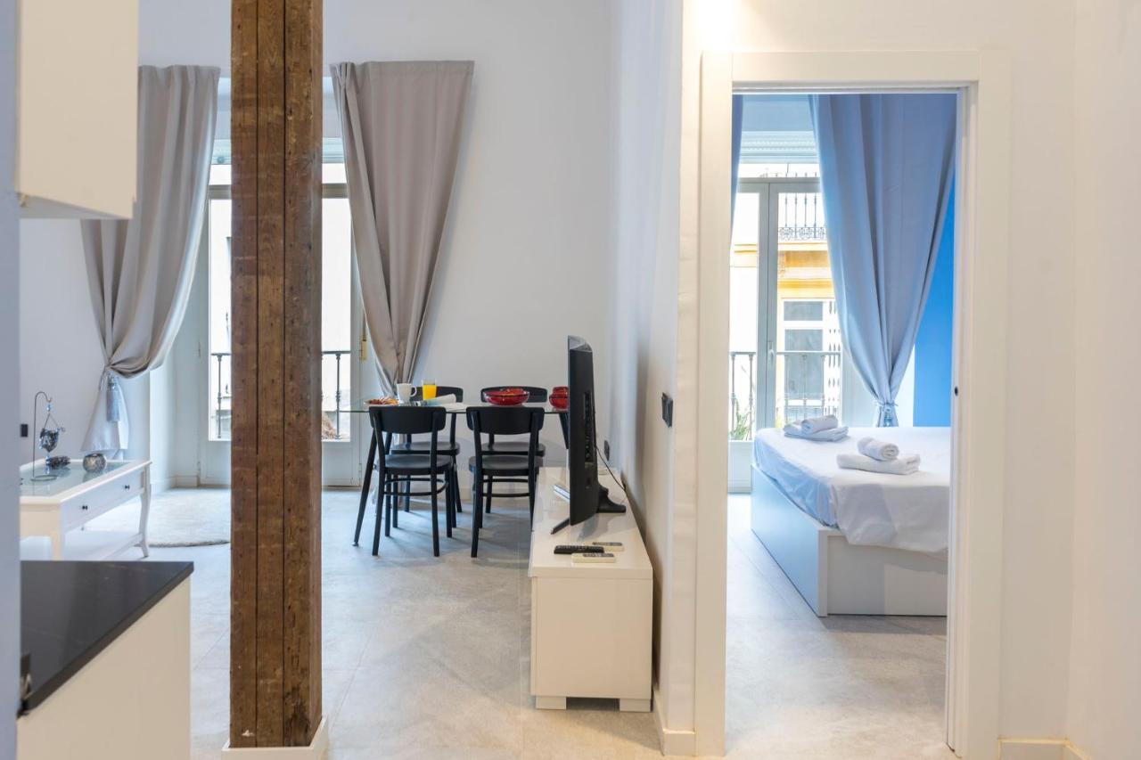 Acogedor Apartamento En Pleno Centro De Malaga By Sharingco Apartment Екстериор снимка